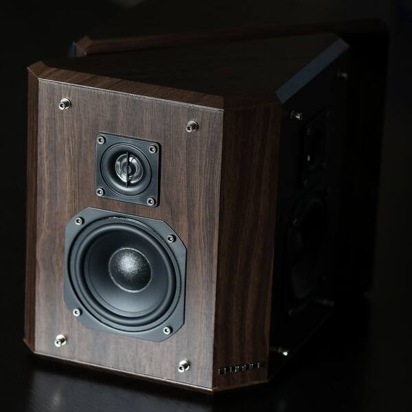 bipolar surround sound speakers