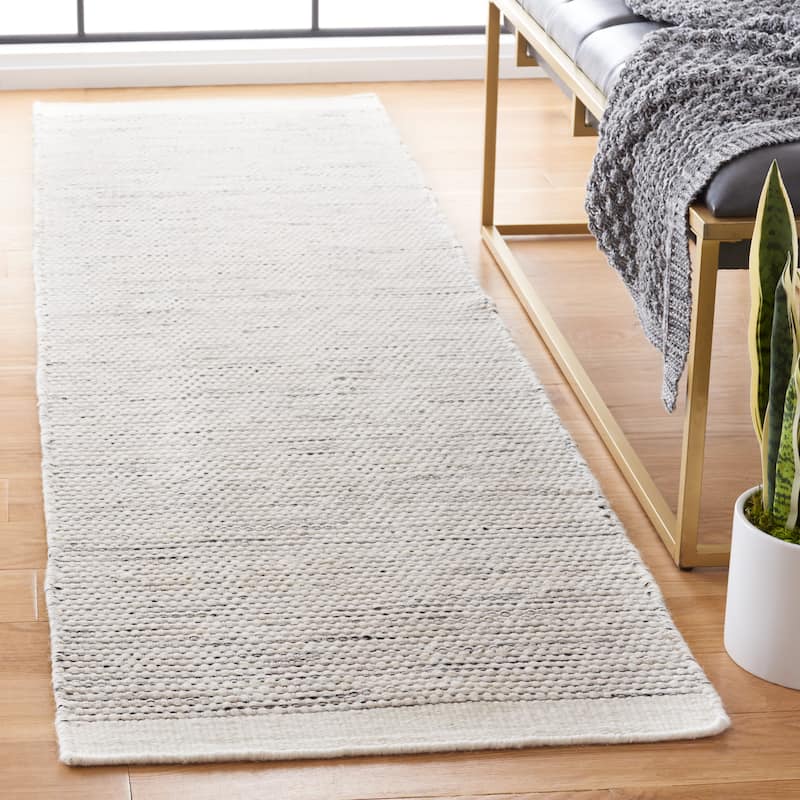 SAFAVIEH Handmade Vermont Raimonda Wool Rug - 2'3" x 8' Runner - Ivory/Black - Runner