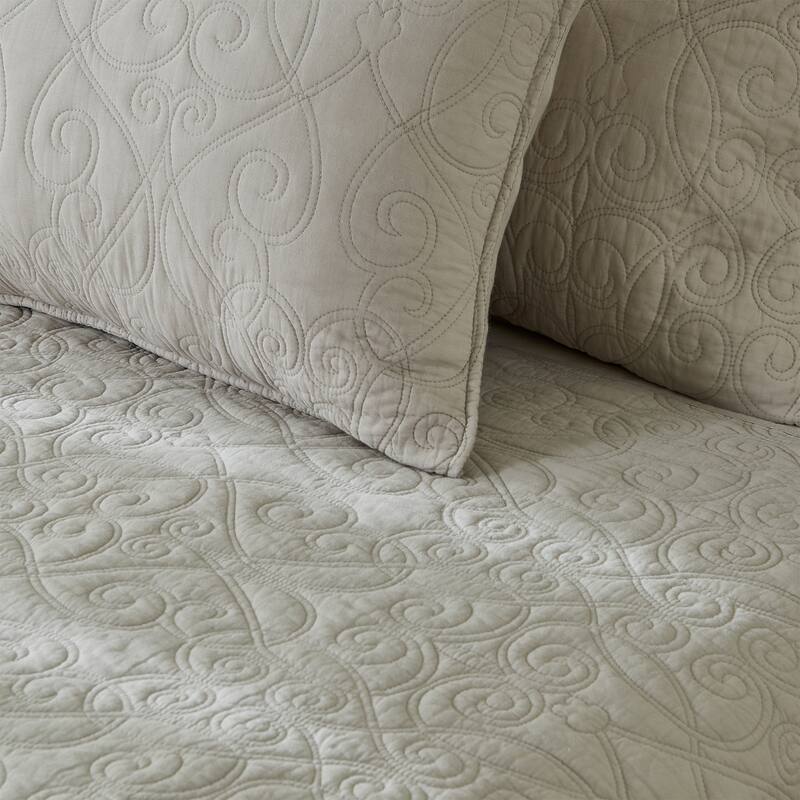 Patina Vie Maison 100% Cotton Stitched 3 Piece Quilt and Sham Set