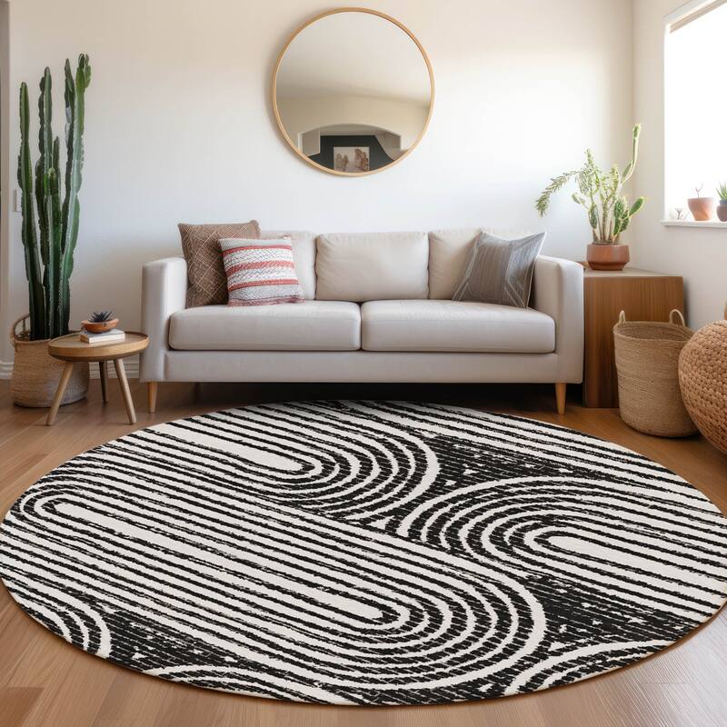 Machine Washable Indoor/ Outdoor Modern Vibes Chantille Rug - Black - 8' x 8'