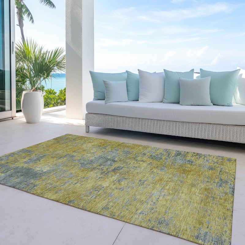 Machine Washable Indoor/ Outdoor Abstract Ombre Chantille Rug
