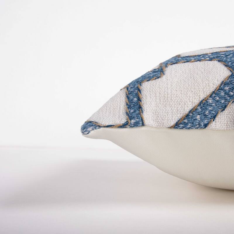 Rizzy Collection Natural Geometric Modern Throw Pillow