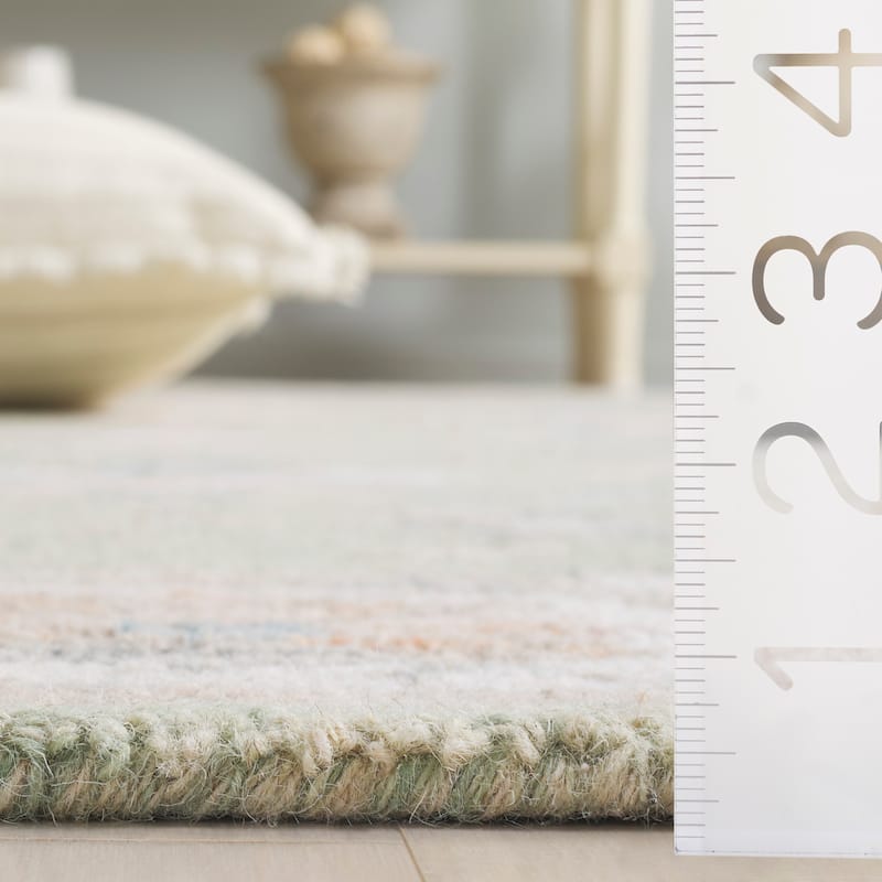 SAFAVIEH Handmade Heritage Sigþridur Traditional Wool Rug
