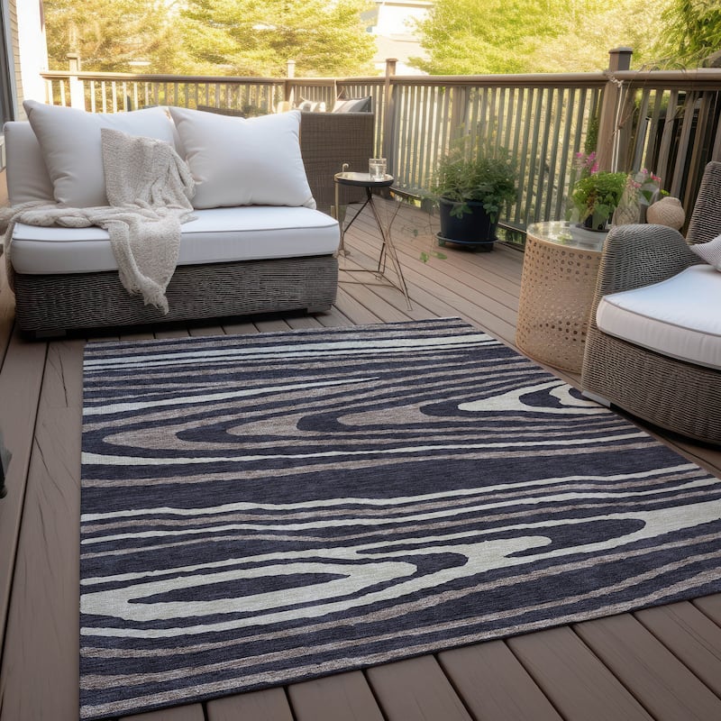 Machine Washable Indoor/ Outdoor Abstract Illusion Chantille Rug