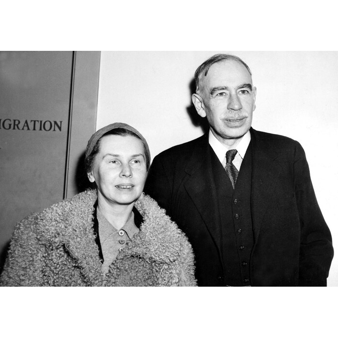 John Maynard Keynes & Wife The Economist Arrives In Nyc History