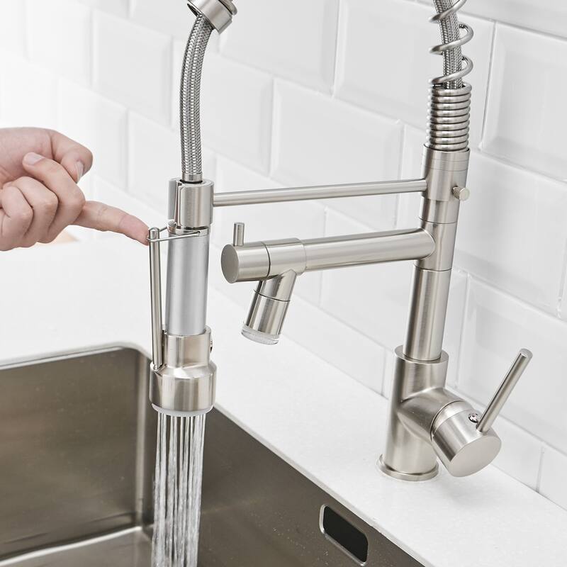 Single lever pull-down kitchen faucet