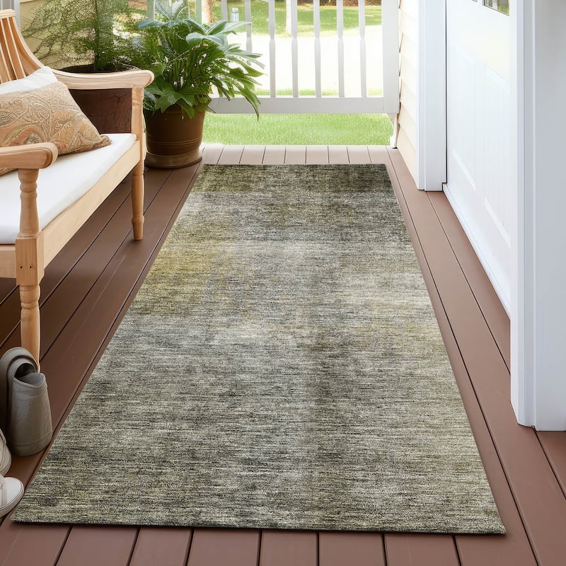 Machine Washable Indoor/ Outdoor Abstract Ombre Chantille Rug