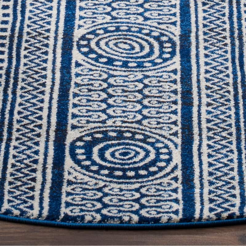 SAFAVIEH Evoke Cecylia Vintage Boho Rug