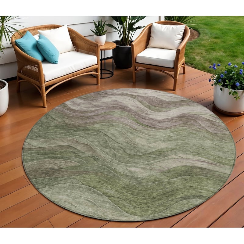 HomeRoots Abstract Transitional Rectangle Outdoor Rug - 8' Round
