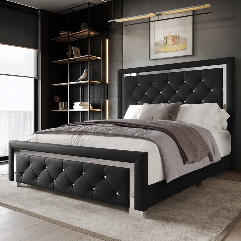 Clayfell Toccoa Upholstered Panel Bed