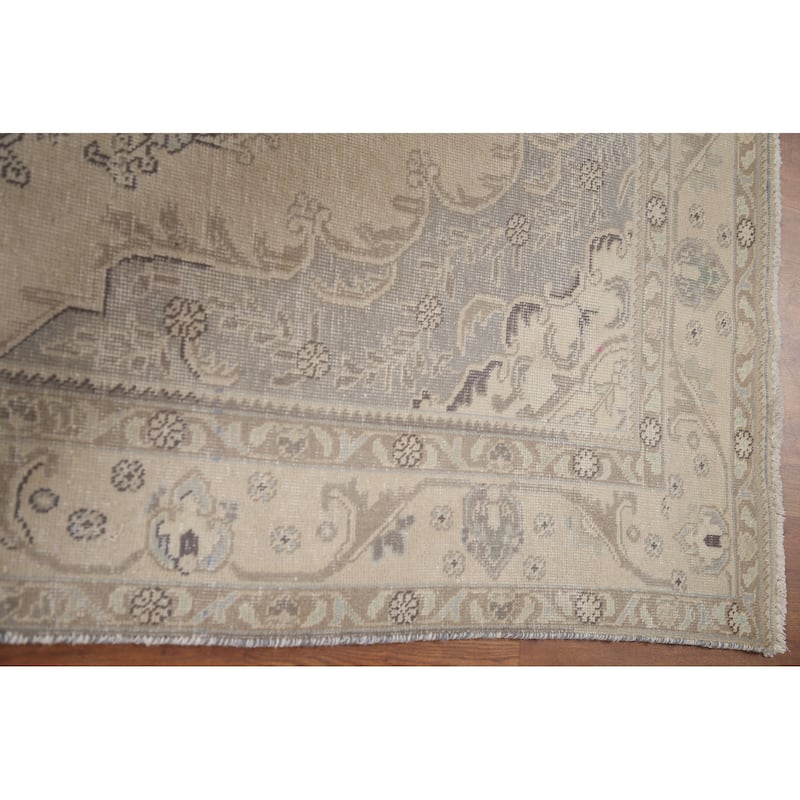 Hand Knotted Oriental 100% Wool Carpet Traditional Medallion Beige & Ivories Tabriz Area Rug - 8' 11'' X 6' 2''