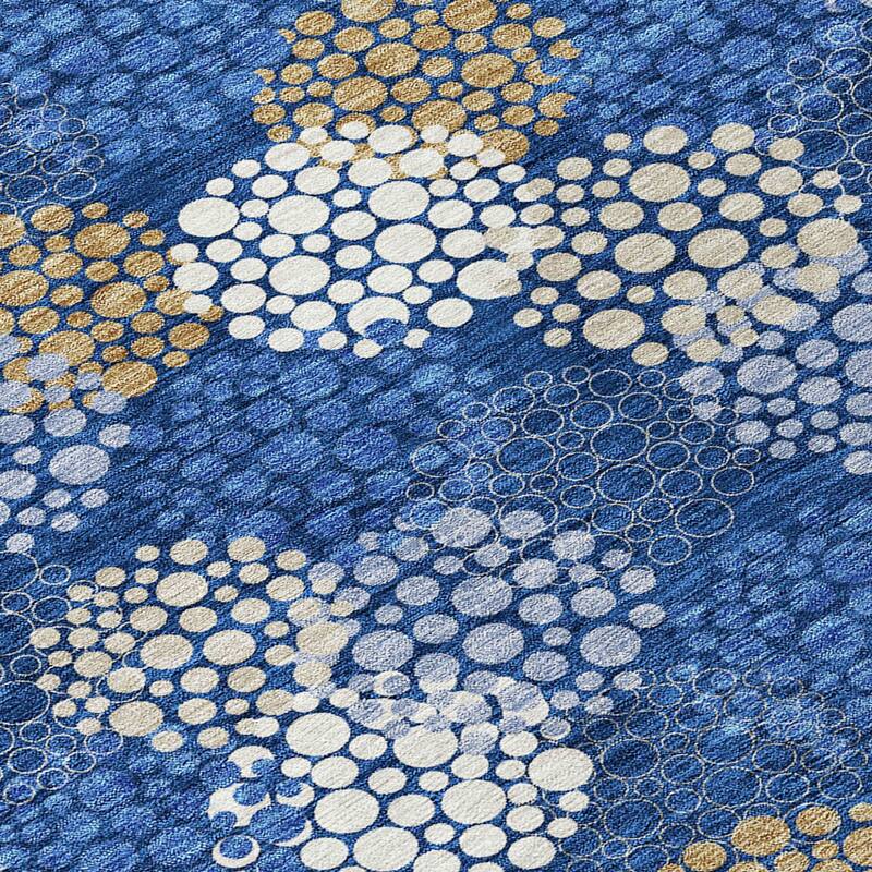 HomeRoots Polka Dot Transitional Rectangle Outdoor Rug