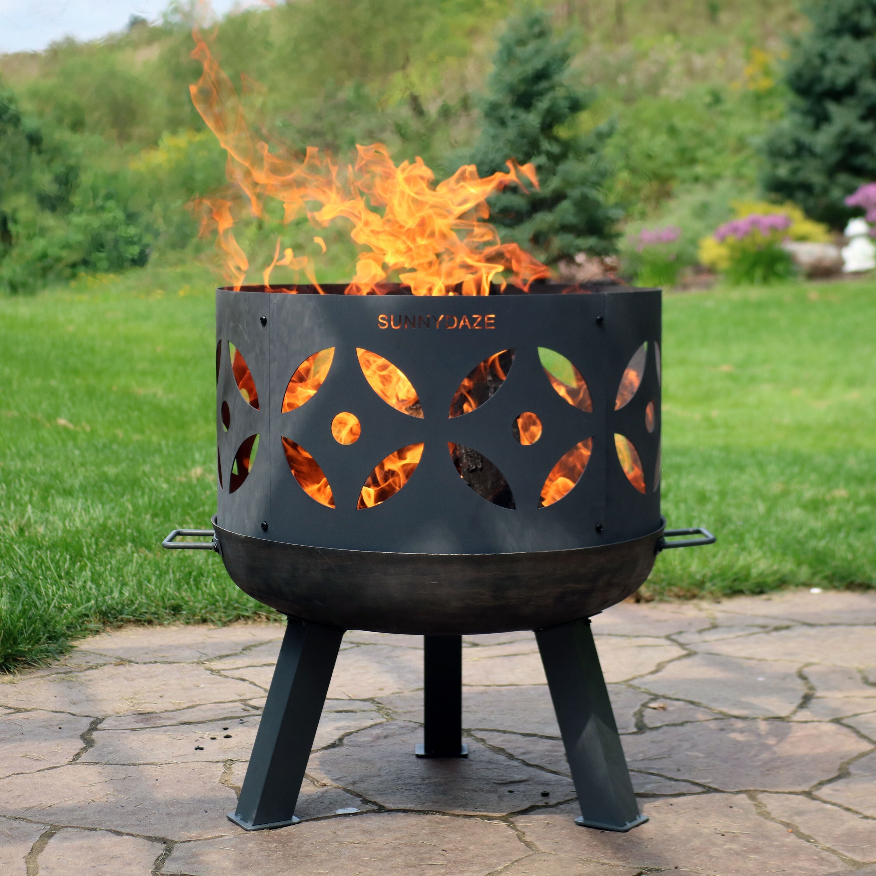 Shop Sunnydaze Retro Cast Iron Outdoor Fire Pit With Spark Screen