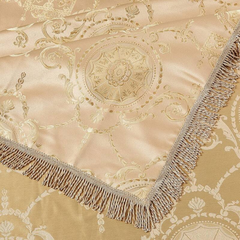 Violet Linen Prestige Medallion Damask Pattern, Polyester Jacquard, with Fringes, Tablecloth