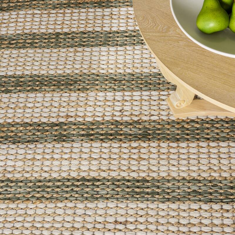 Martha Stewart by SAFAVIEH Handmade Halldis Jute Rug