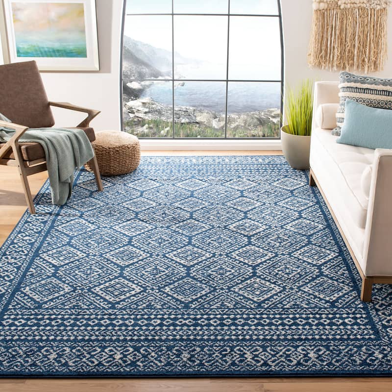 SAFAVIEH Tulum Yolonda Rustic Moroccan Boho Rug