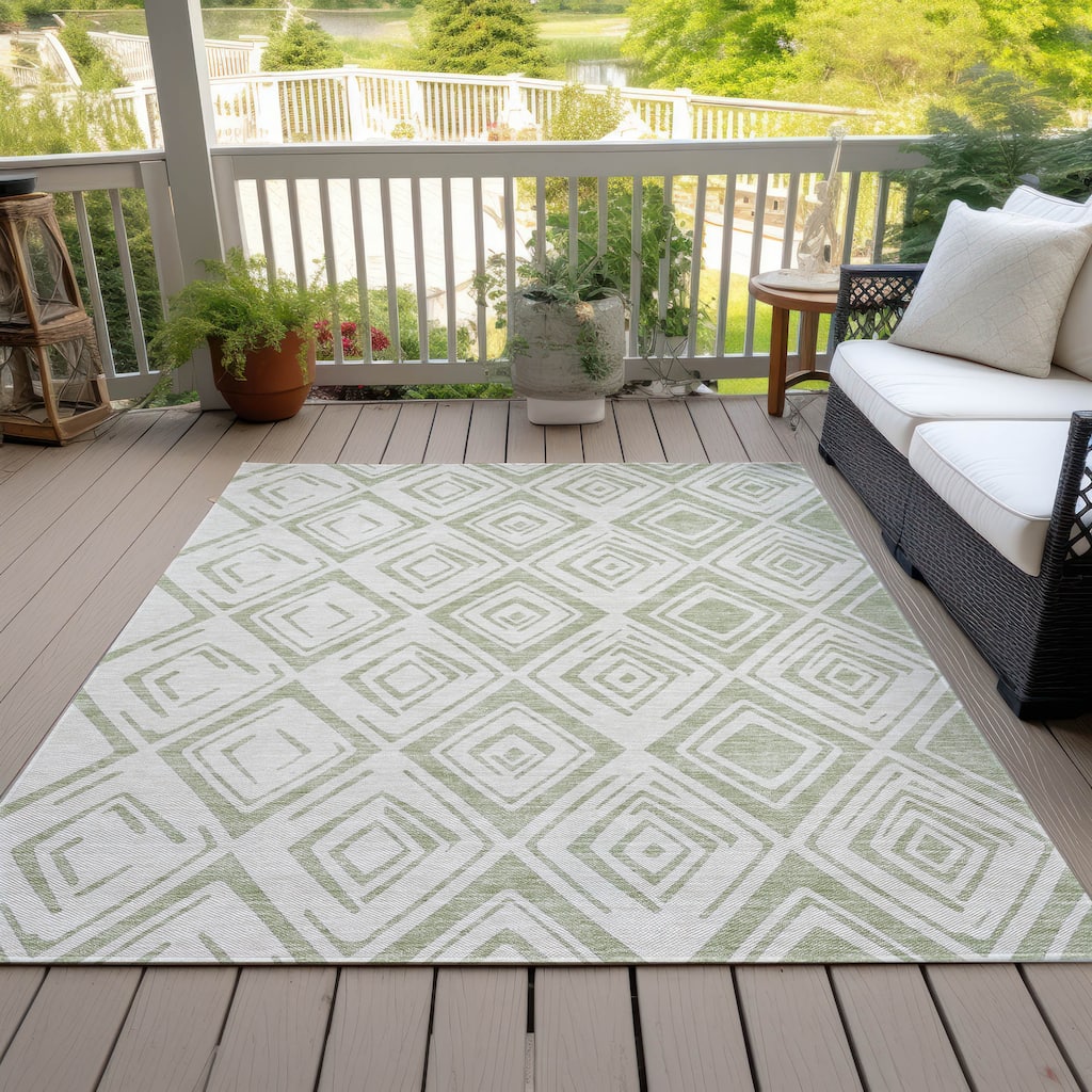 Machine Washable Indoor/ Outdoor Chantille Ombre Diamonds Rug