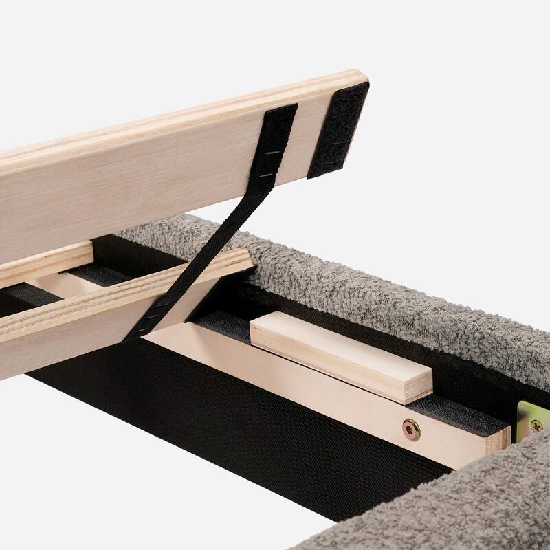 Tufted Upholstered Platform Bed