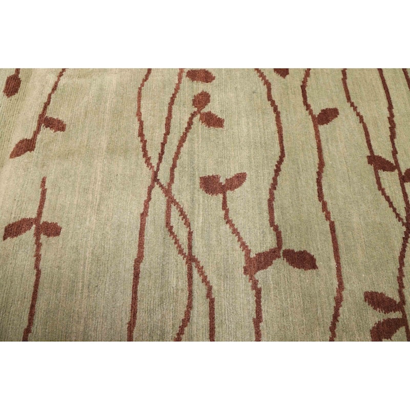 ECARPETGALLERY Hand-knotted Opulence Light Green Wool Rug - 8'0 x 10'0