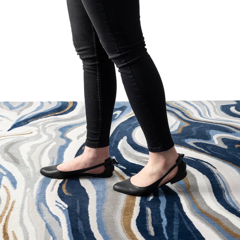 Abani Rugs Regal REG260A Blue Cream Intertwined Lines Area Rug