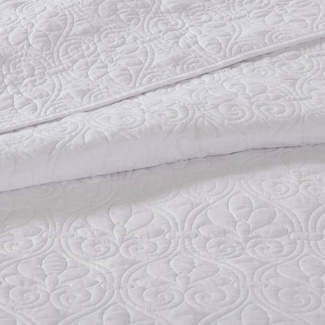 Madison Park Mansfield Reversible Bedspread Set