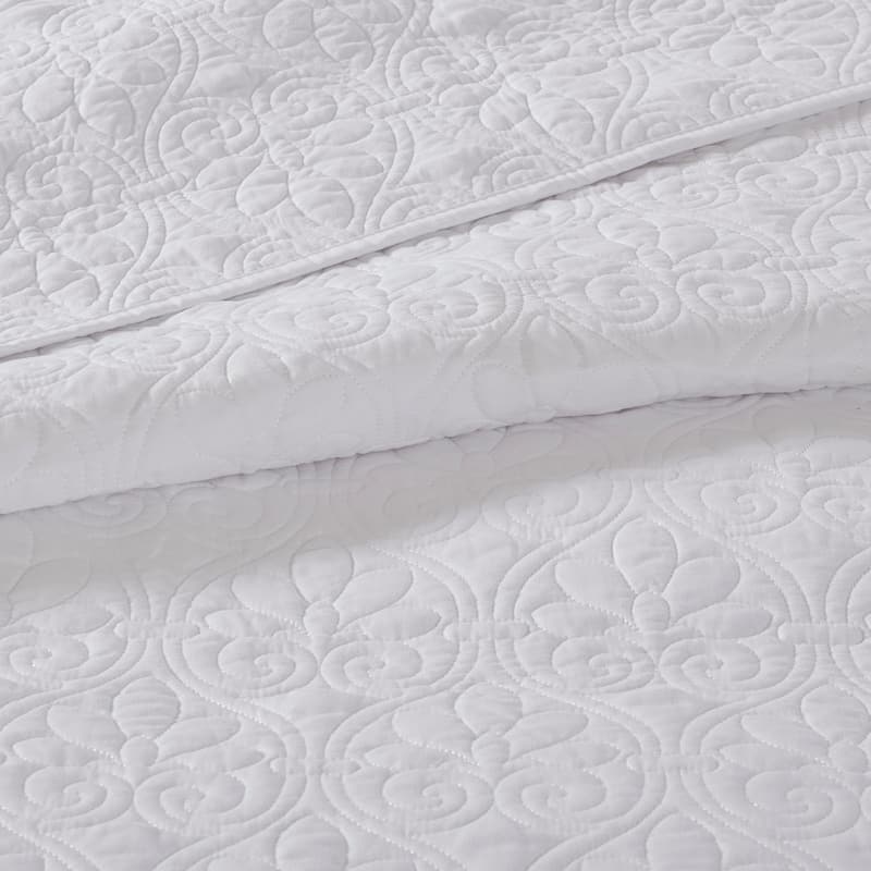 Madison Park Mansfield Reversible Bedspread Set