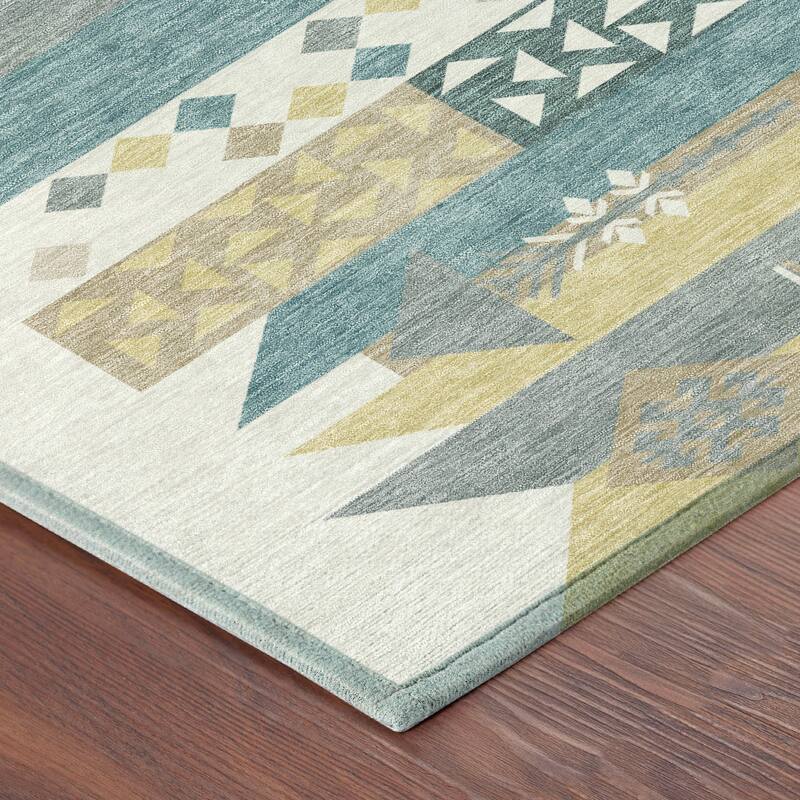 Machine Washable Indoor/ Outdoor Global Tuca Chantille Rug