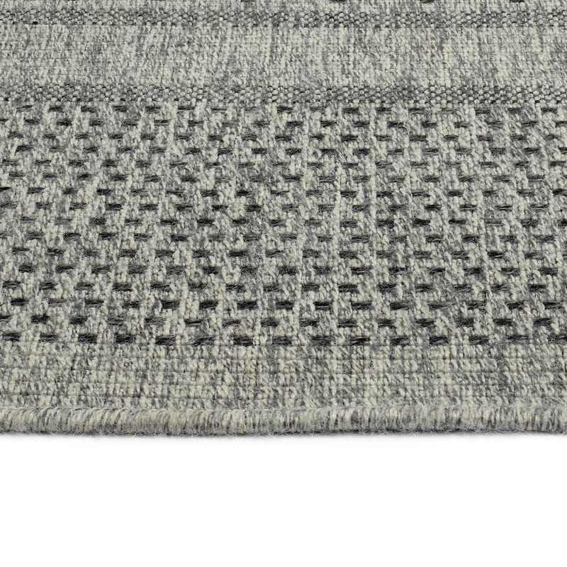 Modern Transitional Geometric Southwestern Textured High-Low Cut & Loop Rectangle Area Rug - 4x6