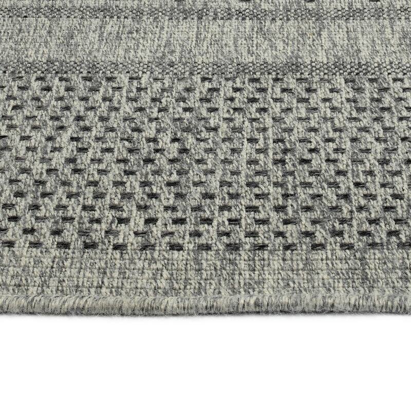Modern Transitional Geometric Southwestern Textured High-Low Cut & Loop Rectangle Throw Rug - 2x 3