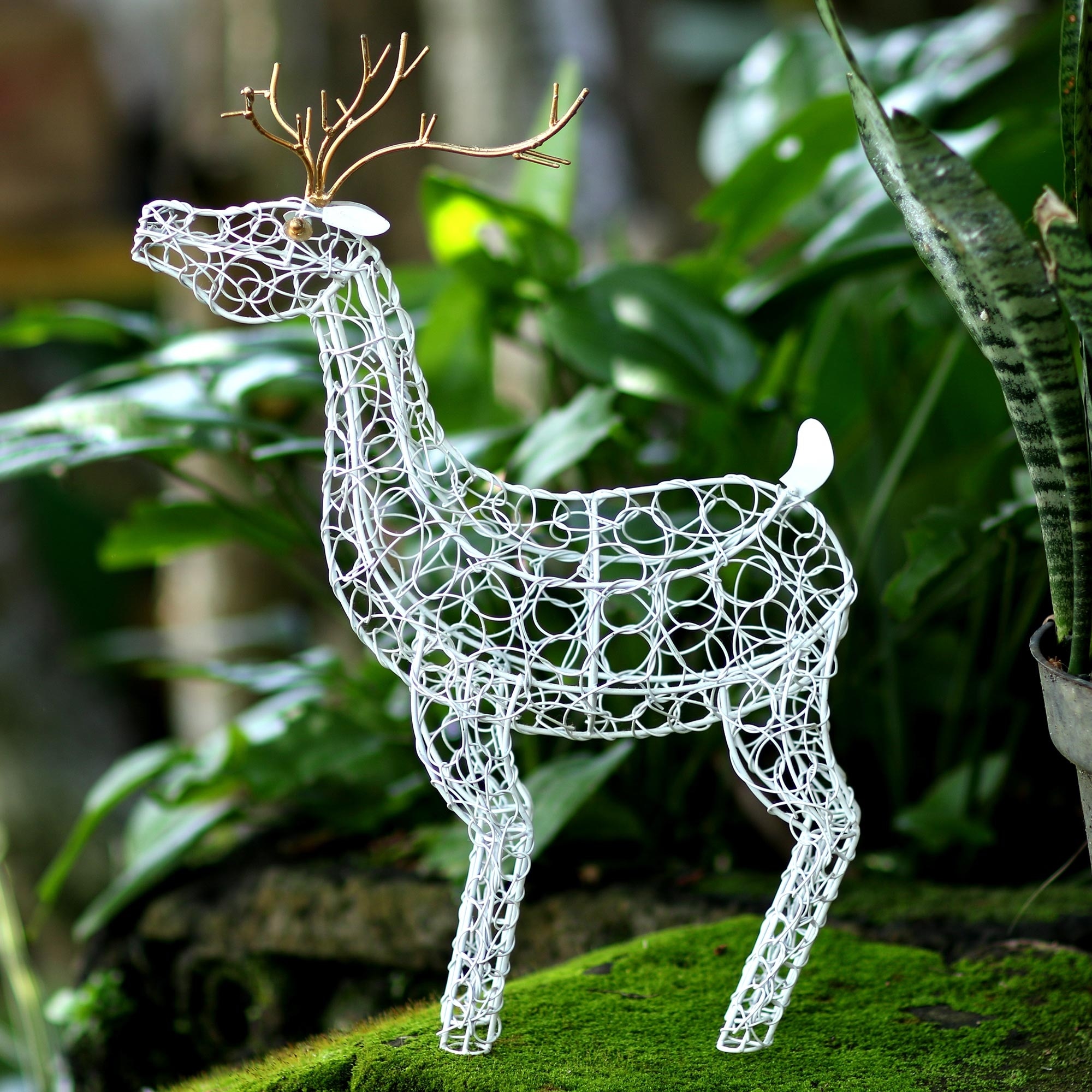 Novica Handmade Wire Reindeer Steel Holiday Decor Brown