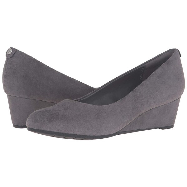 clarks women's vendra bloom wedge pump