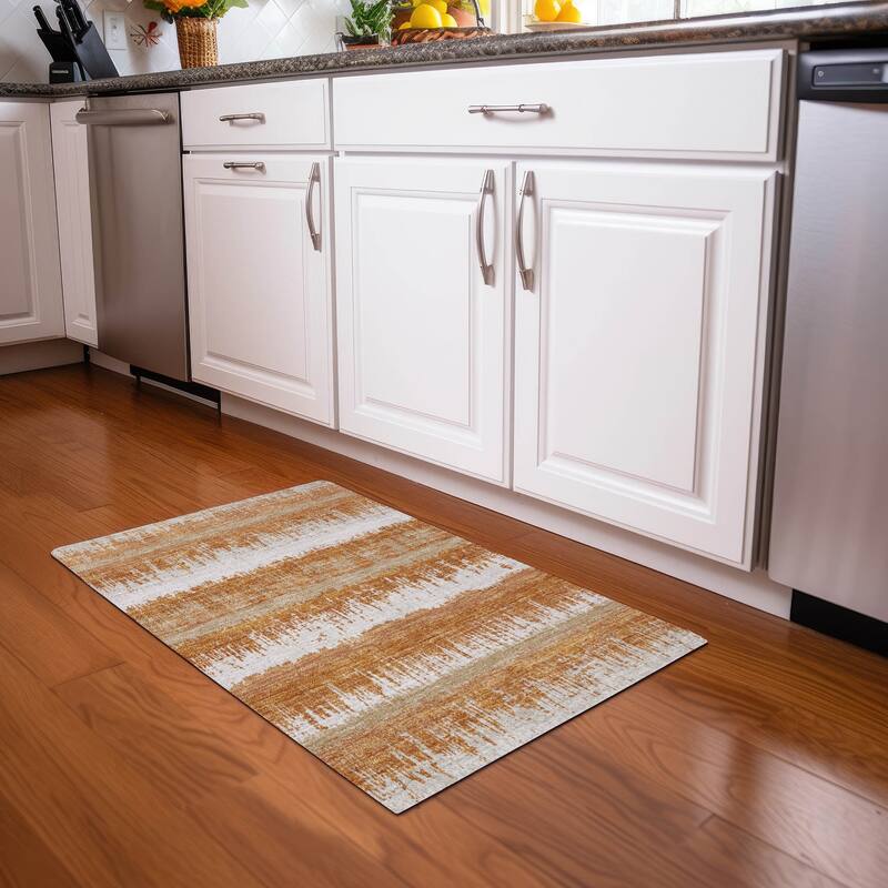 Machine Washable Indoor/ Outdoor Abstract Ombre Chantille Rug