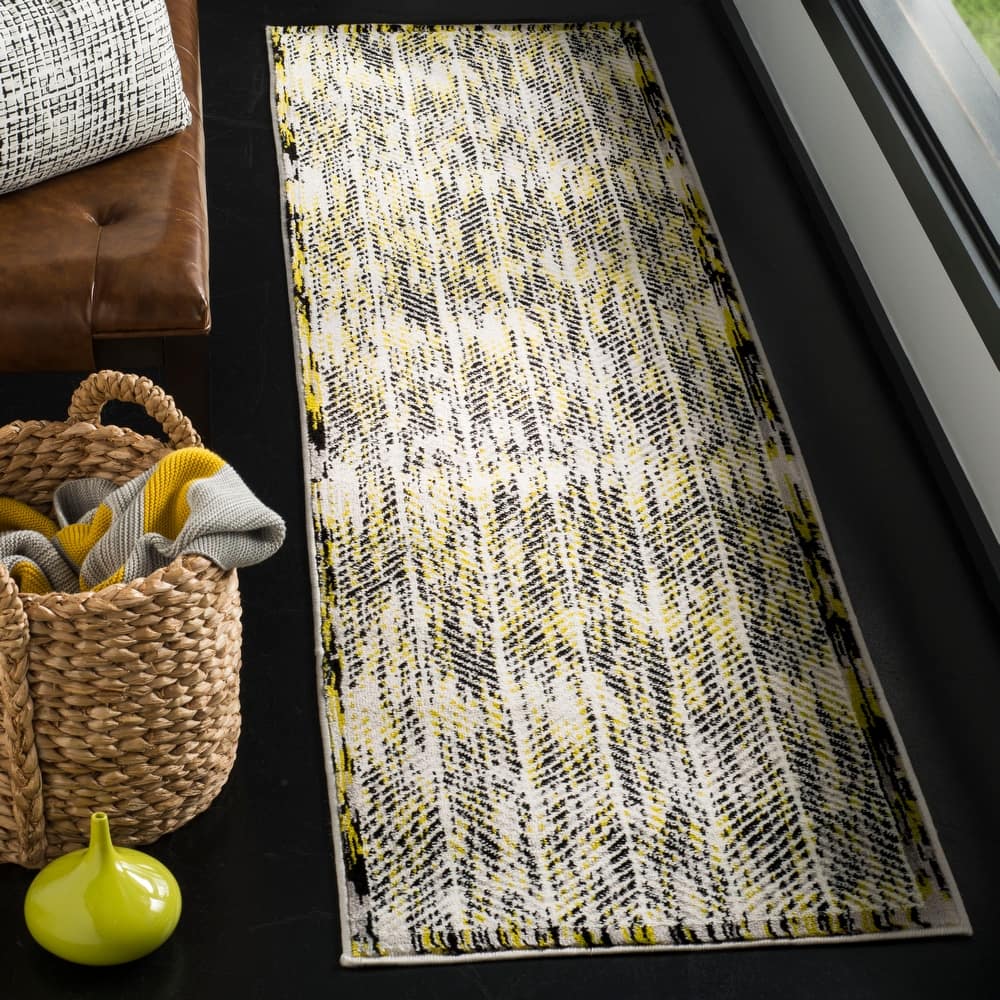 SAFAVIEH Skyler Hedwig Modern Rug