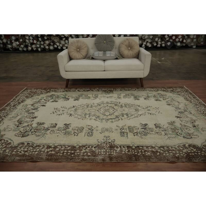 Hand Knotted Oriental 100% Wool Carpet Transitional Floral Beige & Ivories Anatolian Area Rug - 9' 11'' X 6' 2''