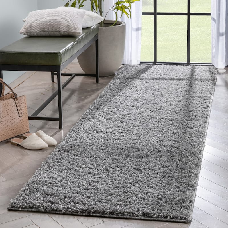 Well Woven Elle Basics Emerson Plain Shag Area Rug
