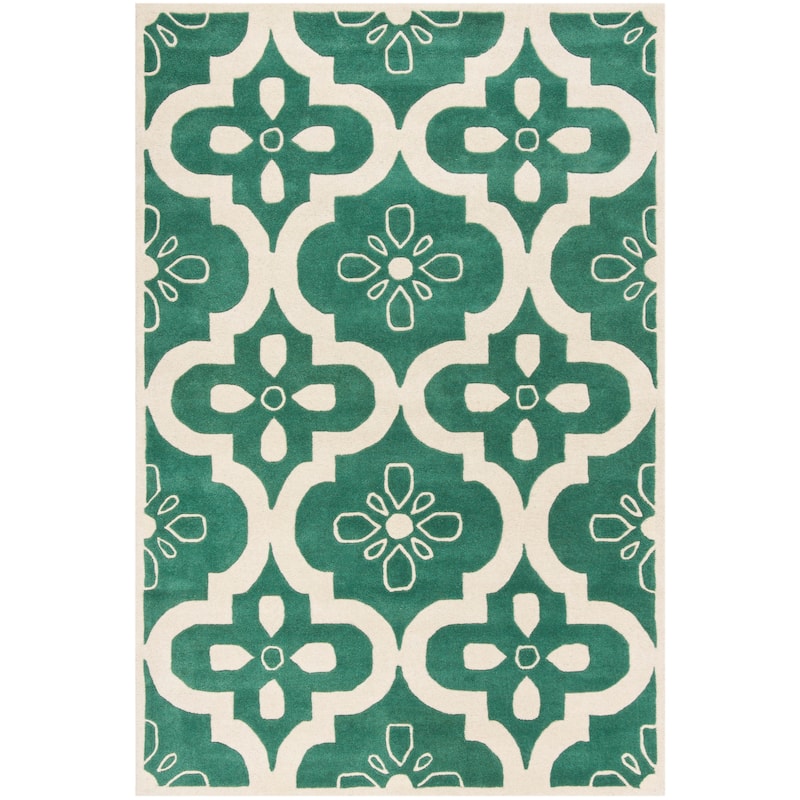 SAFAVIEH Handmade Chatham Swaantje Moroccan Wool Rug