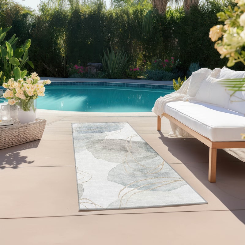 Machine Washable Indoor/ Outdoor Modern Circles Chantille Rug