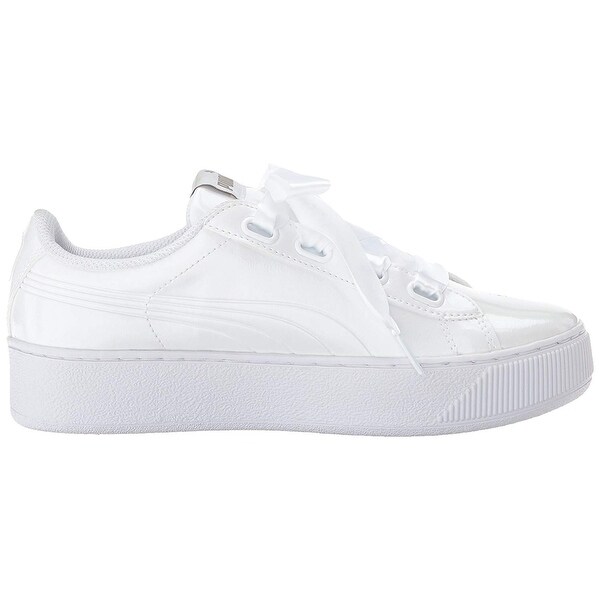 puma women's vikky platform leather sneaker