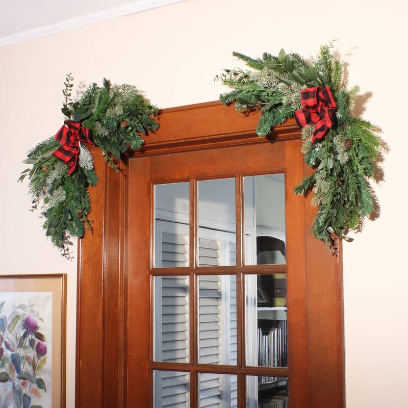 National Tree Company 2 ft Mixed Pine and Bow Christmas Corner Swags - 2 ft