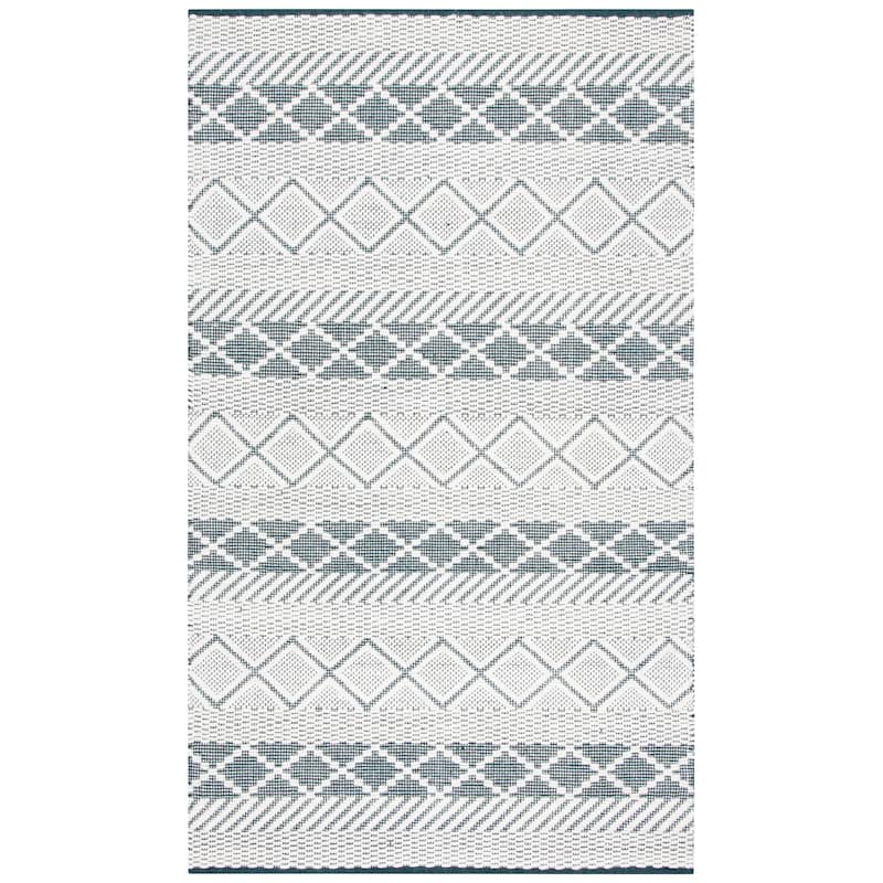 SAFAVIEH Handmade Natura Fazlie Moroccan Wool Rug