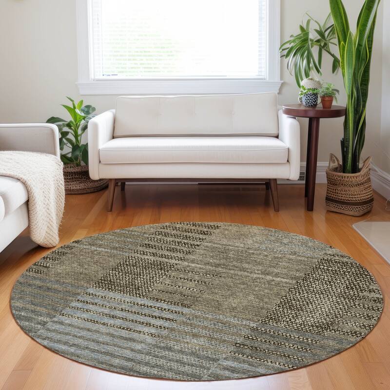 Machine Washable Indoor/ Outdoor Modern Stripes Chantille Rug