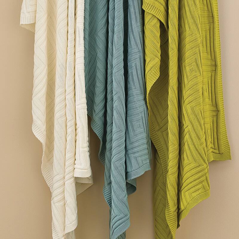 Split P Pear Concentric Square Throw 60''L