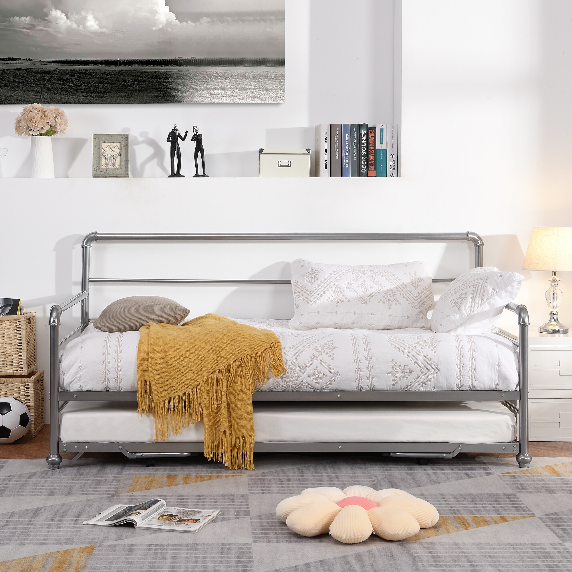 Daybed with same height trundle discount