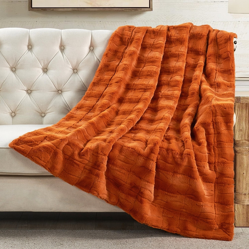 Home Soft Things Stylish FauxFur Throw Soft Fluffy Warm Blanket