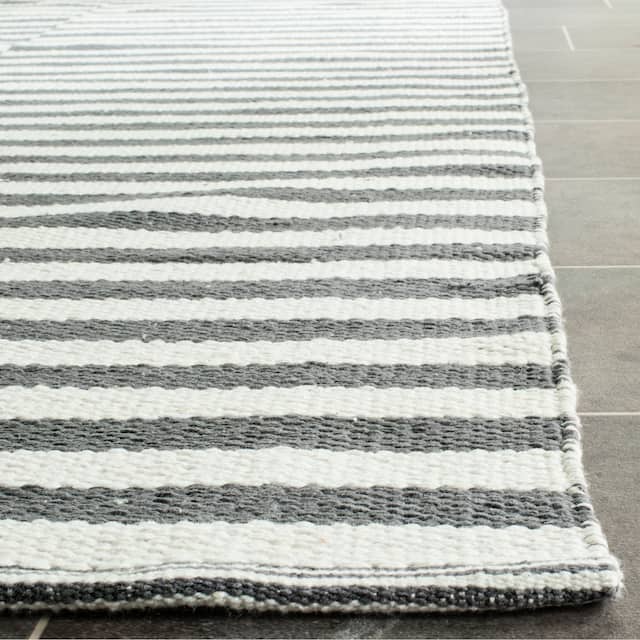 SAFAVIEH Handmade Flatweave Montauk Salinda Casual Cotton Rug