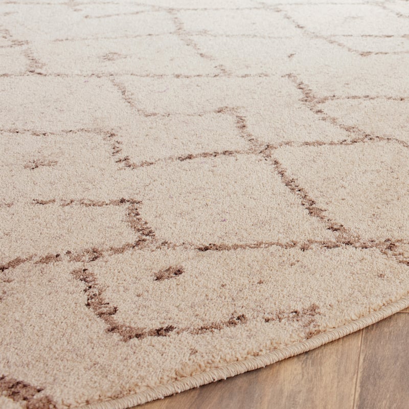 SAFAVIEH Tunisia Klotilde Southwestern Rug
