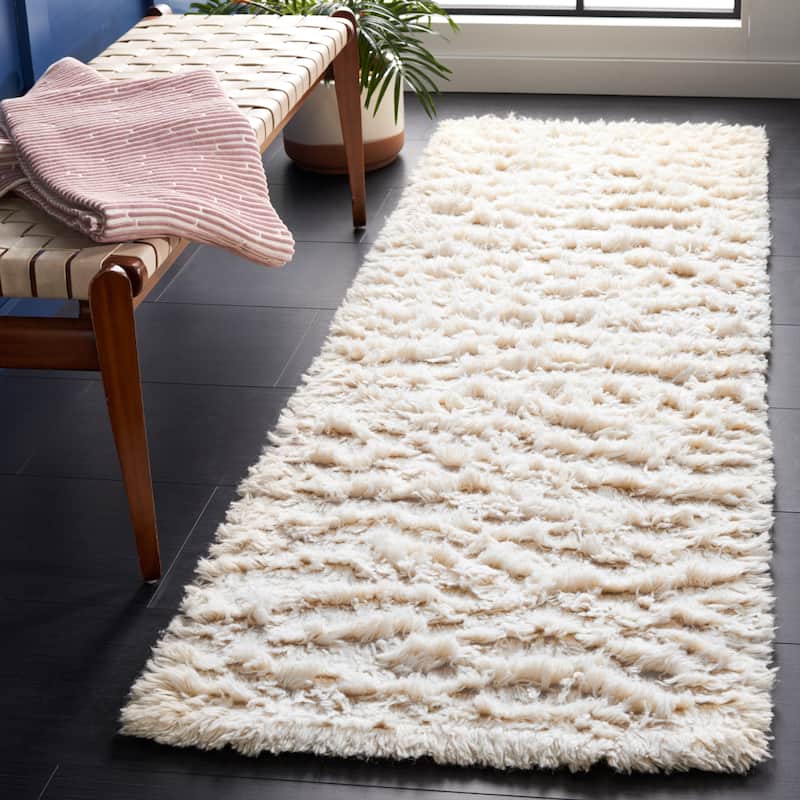 SAFAVIEH Handmade Flokati Jannine Shag Solid Wool Rug - 2'3" x 7' Runner - Ivory
