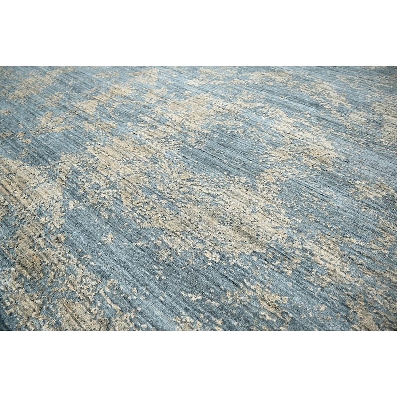 Hand Knotted Celadon Wool/Bamboo Silk Transitional Oriental Area Rug