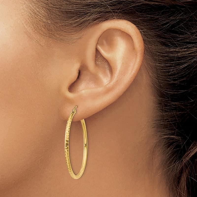 Curata 14k Yellow Gold Diamond-Cut 2x35mm Round Tube Hoop Earrings