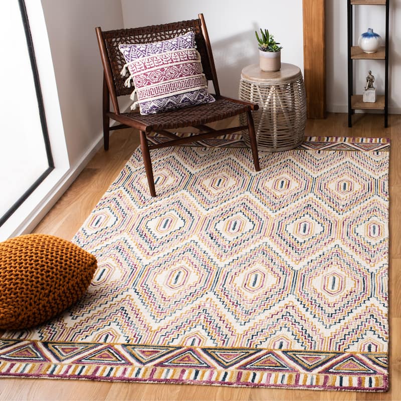 SAFAVIEH Handmade Aspen Malaurie Boho Tribal Wool Rug - 8' x 10' - Ivory/Rust